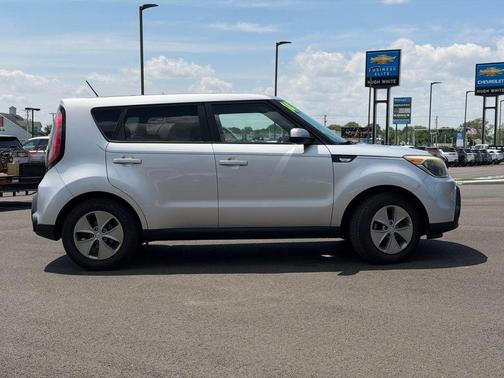 Bright Silver 2014 Kia Soul Base