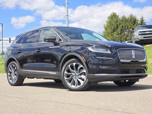 Black Metallic 2023 Lincoln Nautilus Reserve