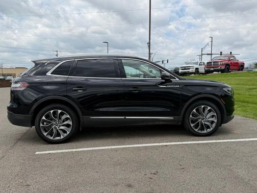 2023 Lincoln Nautilus Reserve