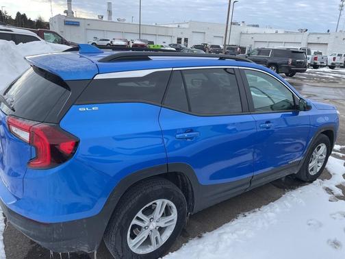 2024 GMC Terrain SLE