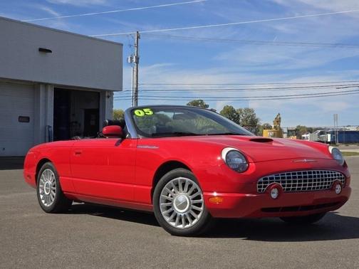 2005 Ford Thunderbird Deluxe