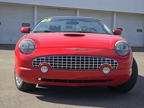 2005 Ford Thunderbird Deluxe