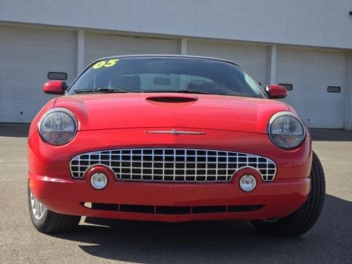 2005 Ford Thunderbird Deluxe