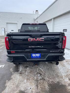 2024 GMC Sierra 2500 Denali
