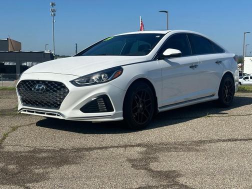 2019 Hyundai SONATA Sport