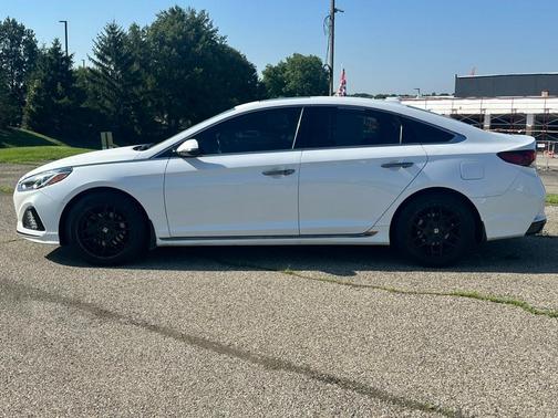 2019 Hyundai SONATA Sport