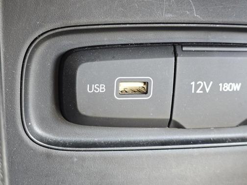 2022 Hyundai VENUE SE