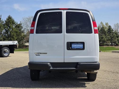 2022 Chevrolet Express 3500 LS