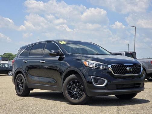 2016 Kia Sorento L
