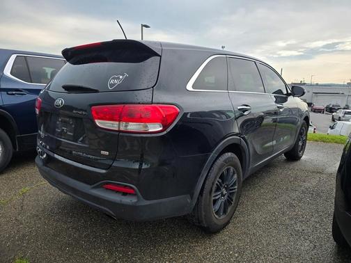 2016 Kia Sorento L