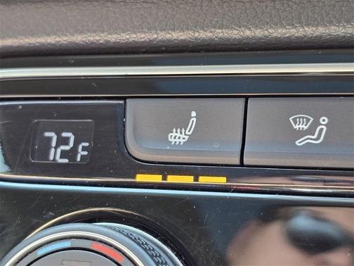 2023 Volkswagen Atlas 3.6L SE w/Technology