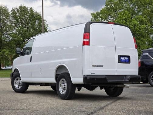 2025 Chevrolet Express 2500 Work Van