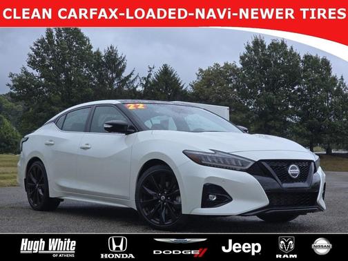 2022 Nissan Maxima SR