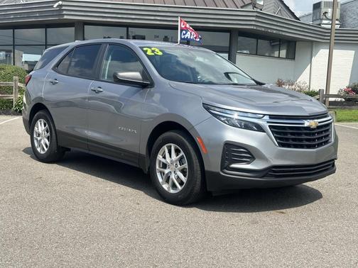 2023 Chevrolet Equinox LS