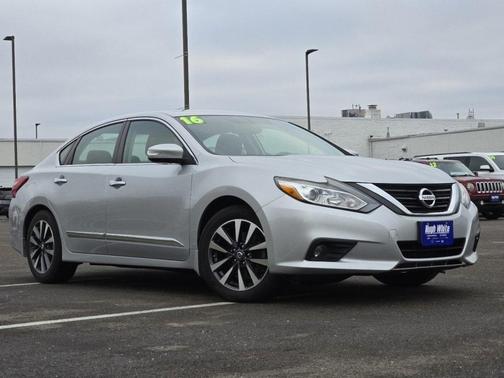 2016 Nissan Altima 2.5 SV