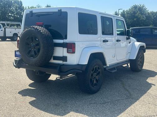 2016 Jeep Wrangler Unlimited Sahara