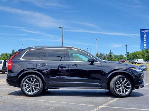 2018 Volvo XC90 T6 Momentum for sale in Lancaster, OH - image 22