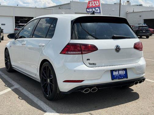 Oryx White Pearl Effect 2019 Volkswagen Golf R 2.0T w/DCC & Navigation