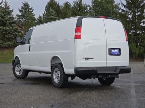 2025 Chevrolet Express 2500 Work Van