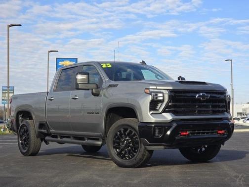 2025 Chevrolet Silverado 3500 LT