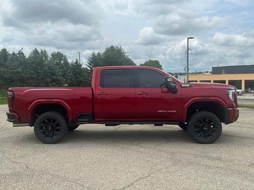 2024 GMC Sierra 2500 AT4
