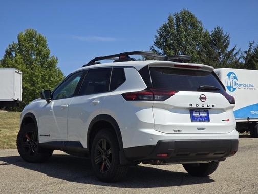 2026 Nissan Rogue Rock Creek