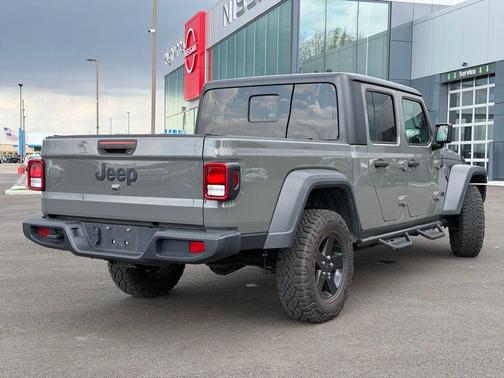 Sting Gray Clearcoat 2020 Jeep Gladiator Sport
