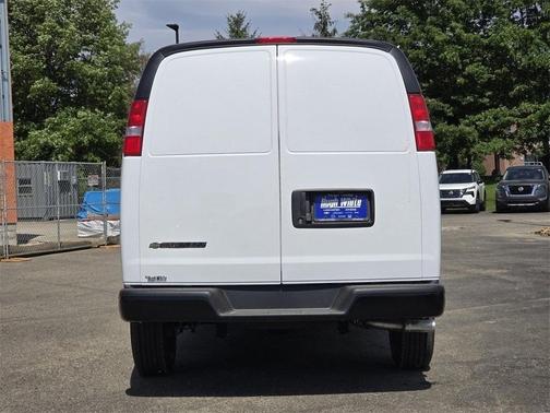 2025 Chevrolet Express 2500 Work Van