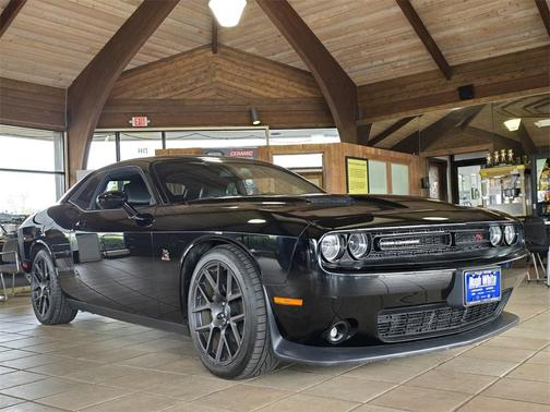 2017 Dodge Challenger R/T 392