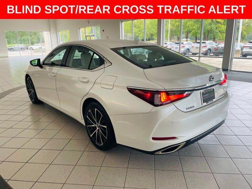 2025 Lexus ES 350 Premium