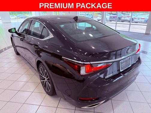 Obsidian 2023 Lexus ES 350 Base