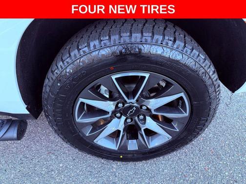 2023 Chevrolet Suburban 4WD Z71