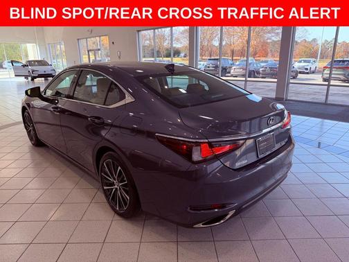 2024 Lexus ES 350 Premium