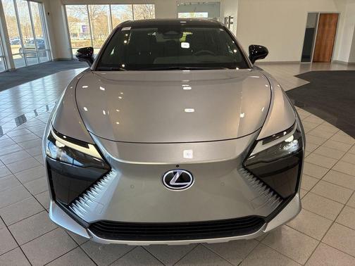 2023 Lexus RZ 450e Luxury