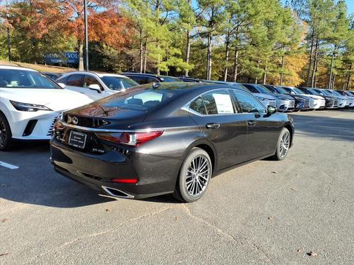 2025 Lexus ES 350 Base