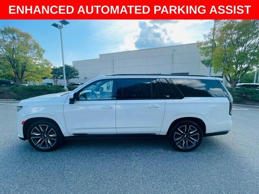 2023 Cadillac Escalade ESV Sport Platinum