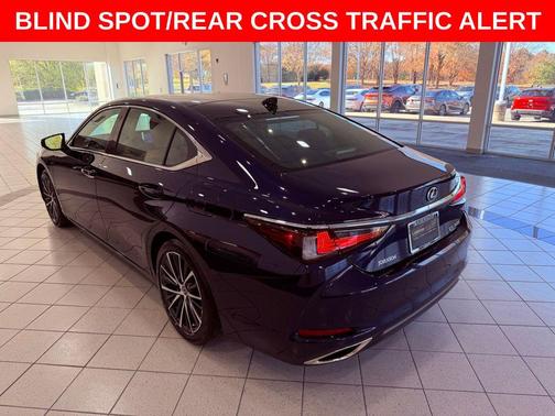 2025 Lexus ES 350 Base