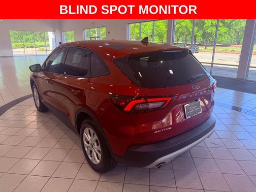 RAPID RED MET TINTED CC 2025 Ford Escape Active