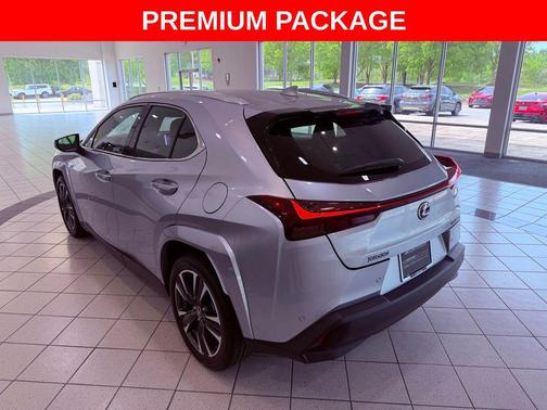 Iridium 2025 Lexus UX 300h Premium