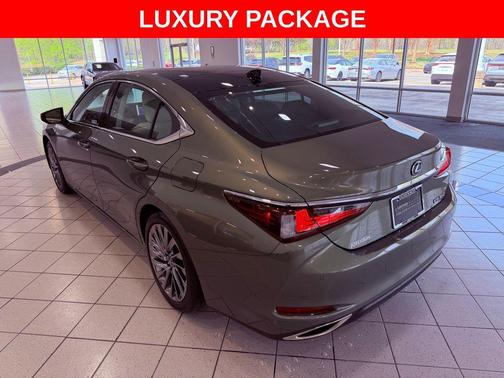 Sunlit Green 2024 Lexus ES 350 Luxury