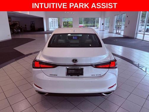 Eminent White Pearl 2025 Lexus ES 350 Premium