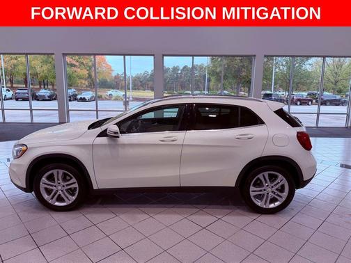 2015 Mercedes-Benz GLA-Class 4MATIC