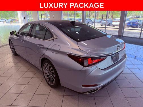 Iridium 2024 Lexus ES 350 Luxury