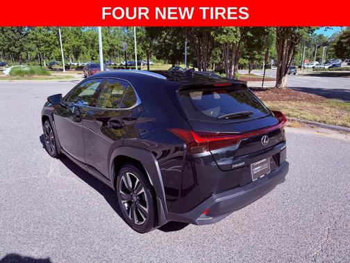 Caviar 2025 Lexus UX 300h Base