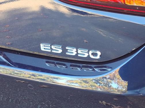 2025 Lexus ES 350 Base