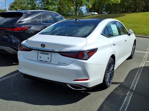 2025 Lexus ES 350 Base