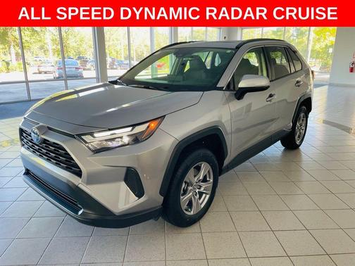 2022 Toyota RAV4 Hybrid XLE