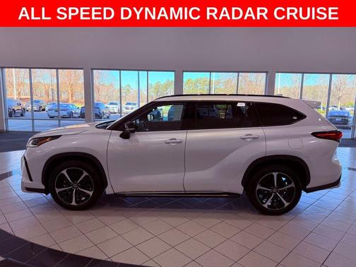 2022 Toyota Highlander XSE