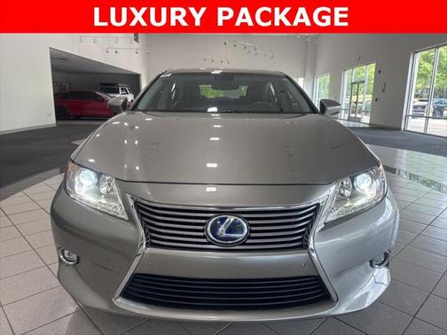 2015 Lexus ES 300h Base