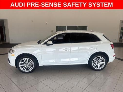 2018 Audi Q5 2.0T Premium Plus